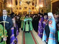 В канун праздника Троицы Предстоятель Русской Церкви совершил всенощное бдение в Троице-Сергиевой лавре