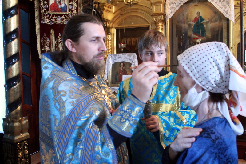 Полонное храм Почаевской